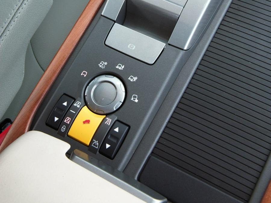  Land Rover Range Rover Sport HSE 2006 года  (фото 3 из 25)